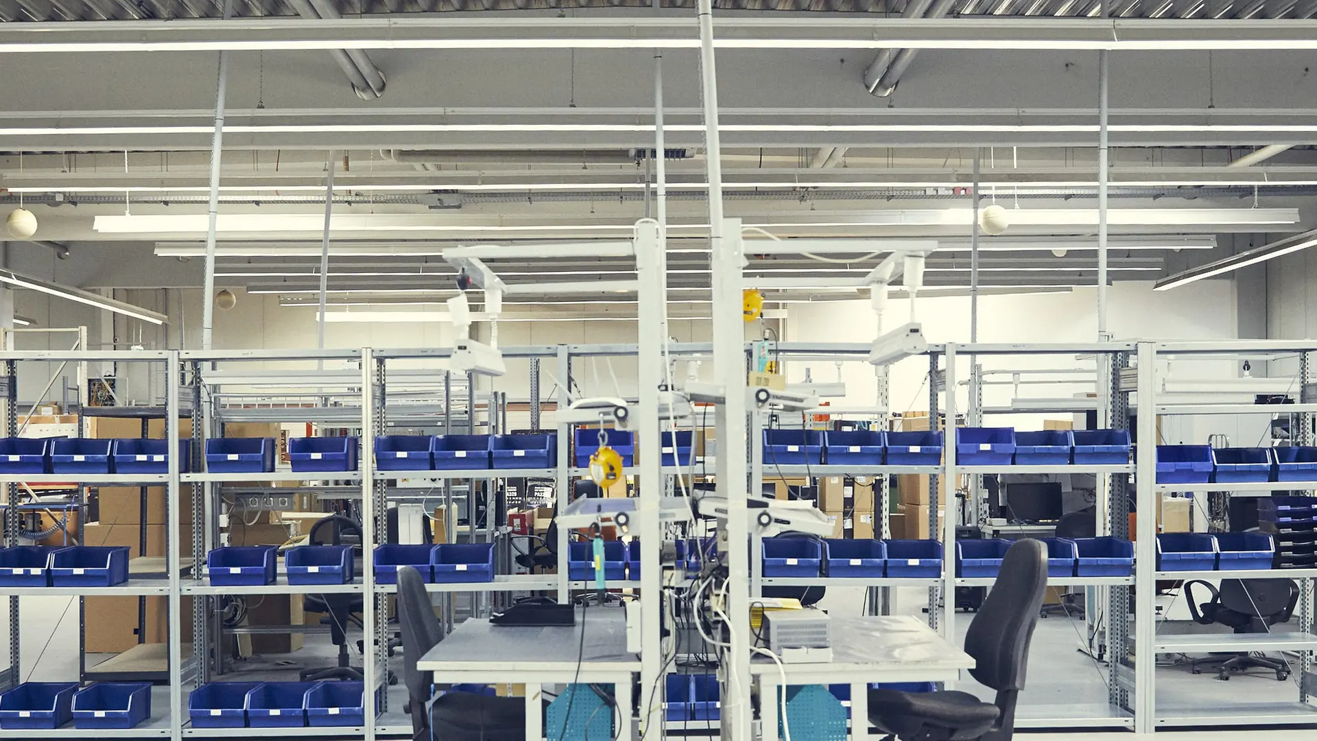 Workshop hall of the PST service centre in Heiligenhaus